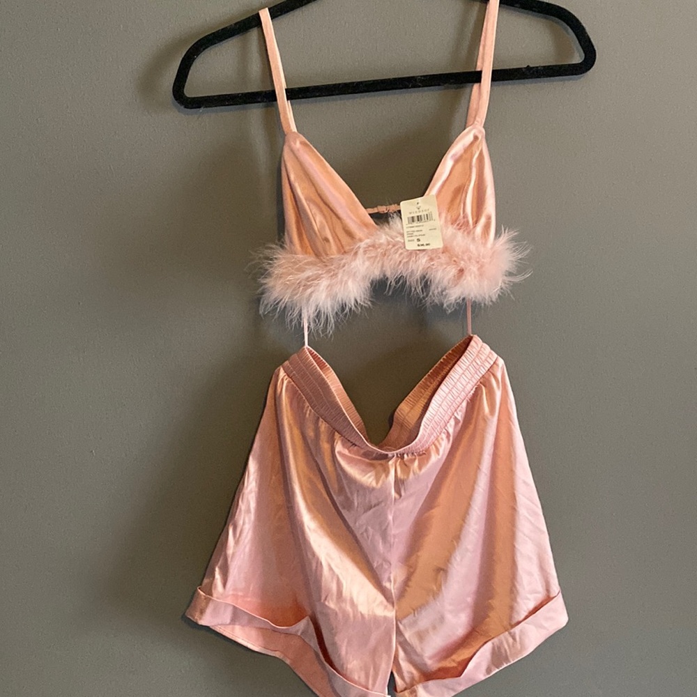Sleep wear